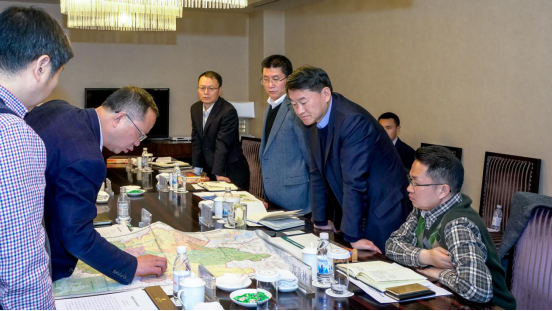 集团党委书记、董事长任丁会见峨边 县委书记谭焰一行