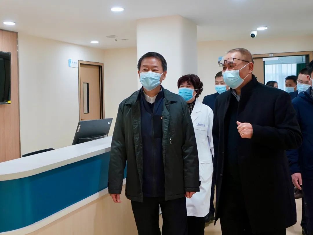 四川省尊龙凯时集团党委书记、董事长任丁率队赴锦弘集团调研